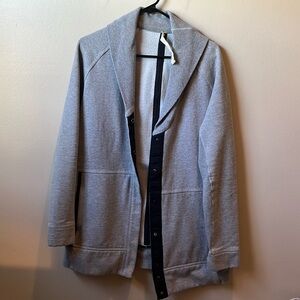 Lululemon size 8 jacket